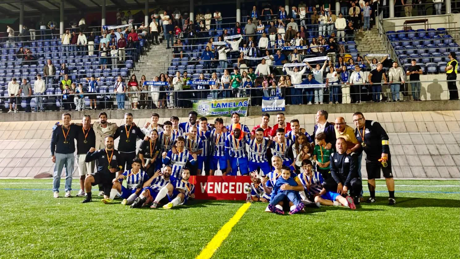 Taça De Portugal Lamelas Goleou O Cd Santo António E Segua Para A 3 ª Elkiminatória Foto Arquivo